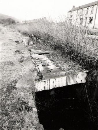 Derelict locks at Clyne Derelict locks at Clyne