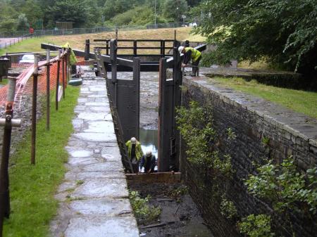 Lock gate renew-Resolven.Stop boards fitted by NCN to prevent disturbed silt coming into contact with the gates. Lock gate renew-Resolven.Stop boards fitted by NCN to prevent disturbed silt coming into contact with the gates.