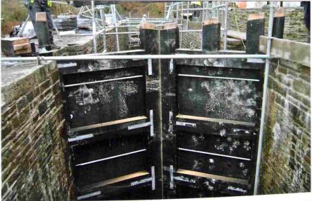 Lock gate fitting progresses