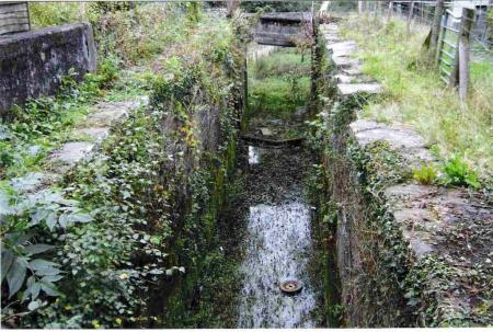 Tyn-yr-heol Lock chamber before restoration. Tyn-yr-heol Lock chamber before restoration.